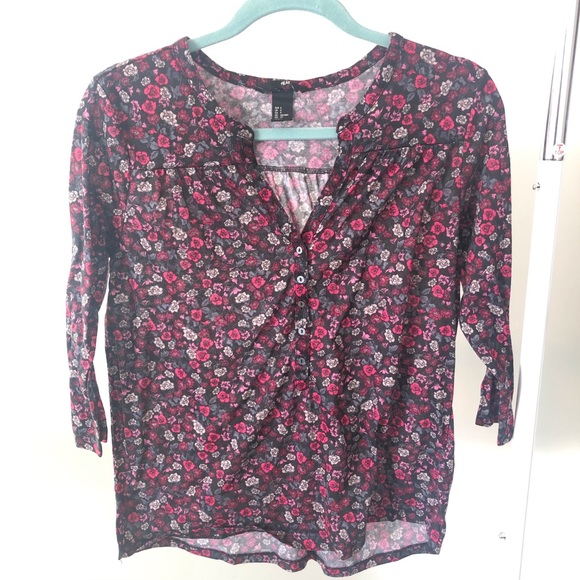H&M floral print 3/4 sleeve blouse - Picture 7 of 7